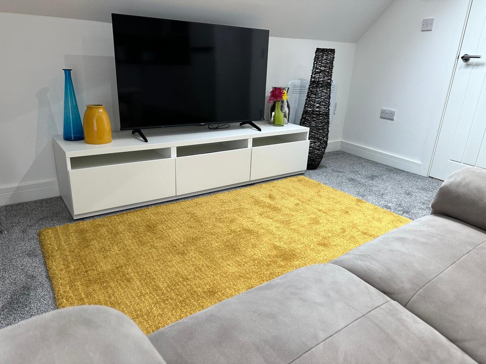 Vibrant Apartments Close To City Centre Cardiff Exterior photo